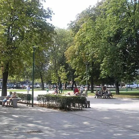 En El Parque De Meanas. Apartment *